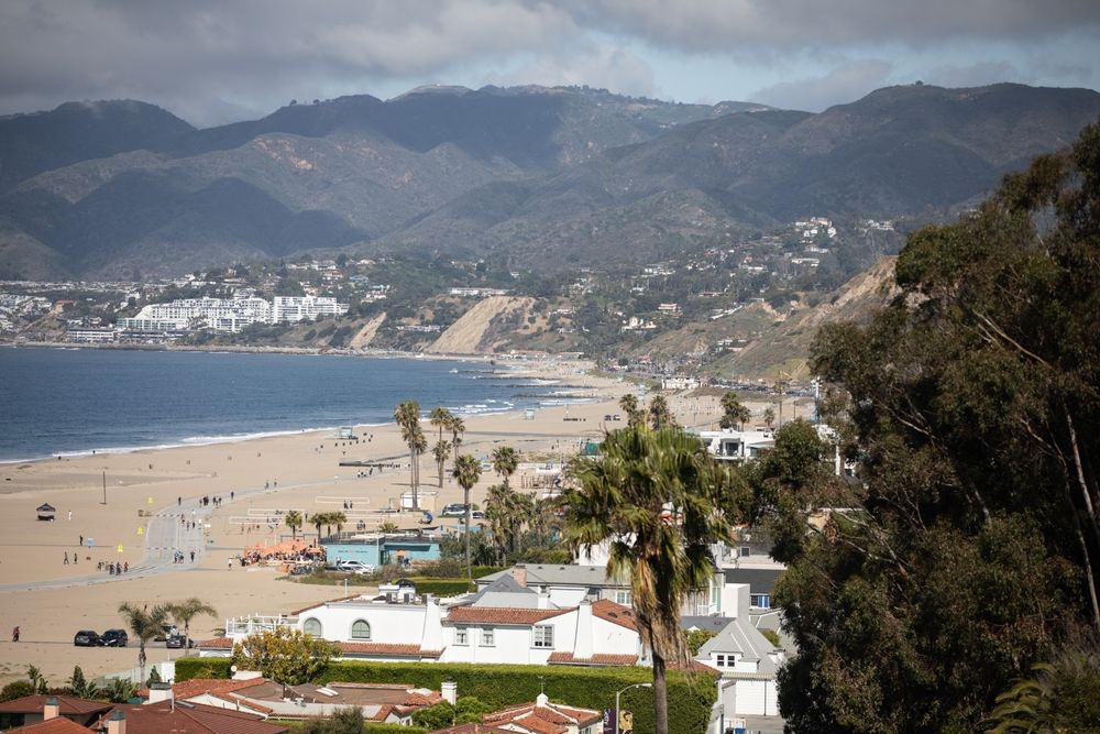 Will Rogers State Beach